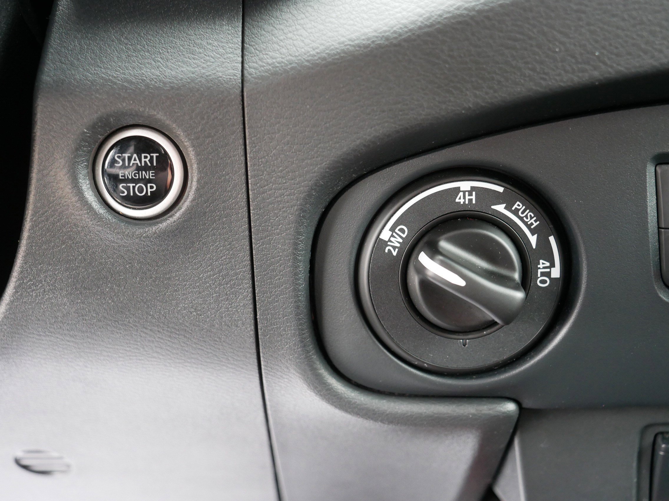 Certified 2022 Nissan Frontier PRO-4X image 33