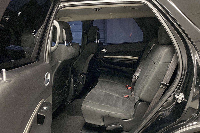 Used 2020 Dodge Durango SXT w/ 3rd Row Seating Group image 18
