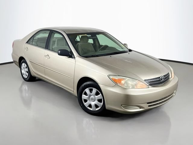 Used 2004 Toyota Camry LE FWD image 3