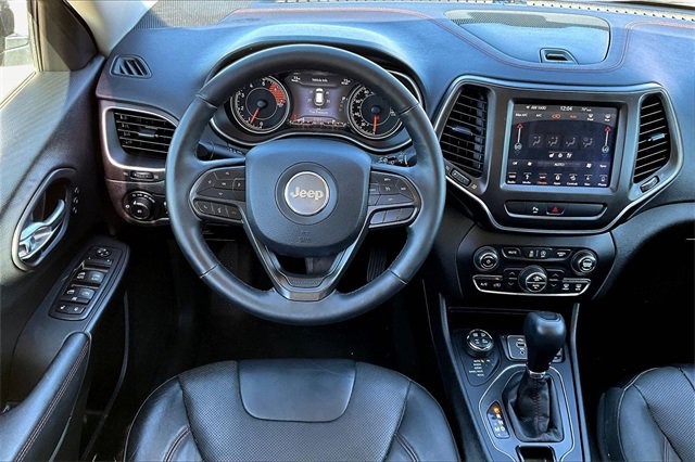 Used 2019 Jeep Cherokee Trailhawk image 5