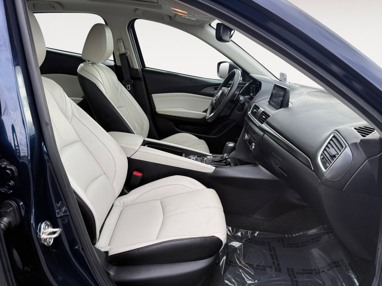 Used 2017 MAZDA MAZDA3 Grand Touring w/ Premium Equipment Package image 19