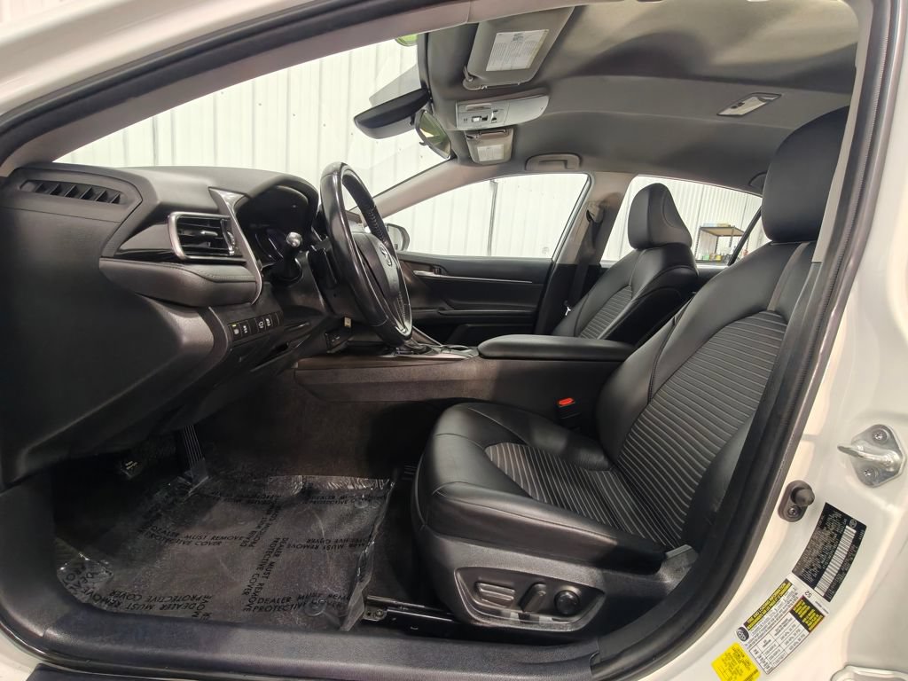 Used 2023 Toyota Camry SE FWD image 21