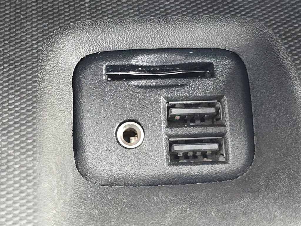 Used 2020 Buick Enclave Essence w/ Sport Touring Edition image 32