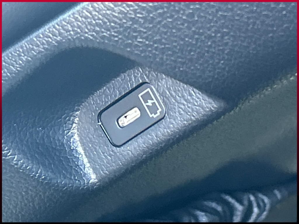 Used 2024 Hyundai Palisade Calligraphy FWD image 25