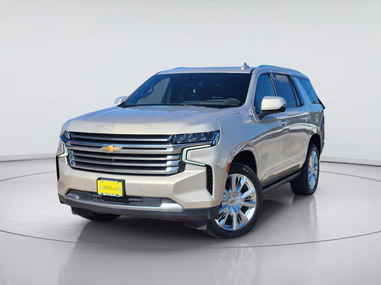 Used 2021 Chevrolet Tahoe High Country w/ Premium Package AWD/4WD image 1
