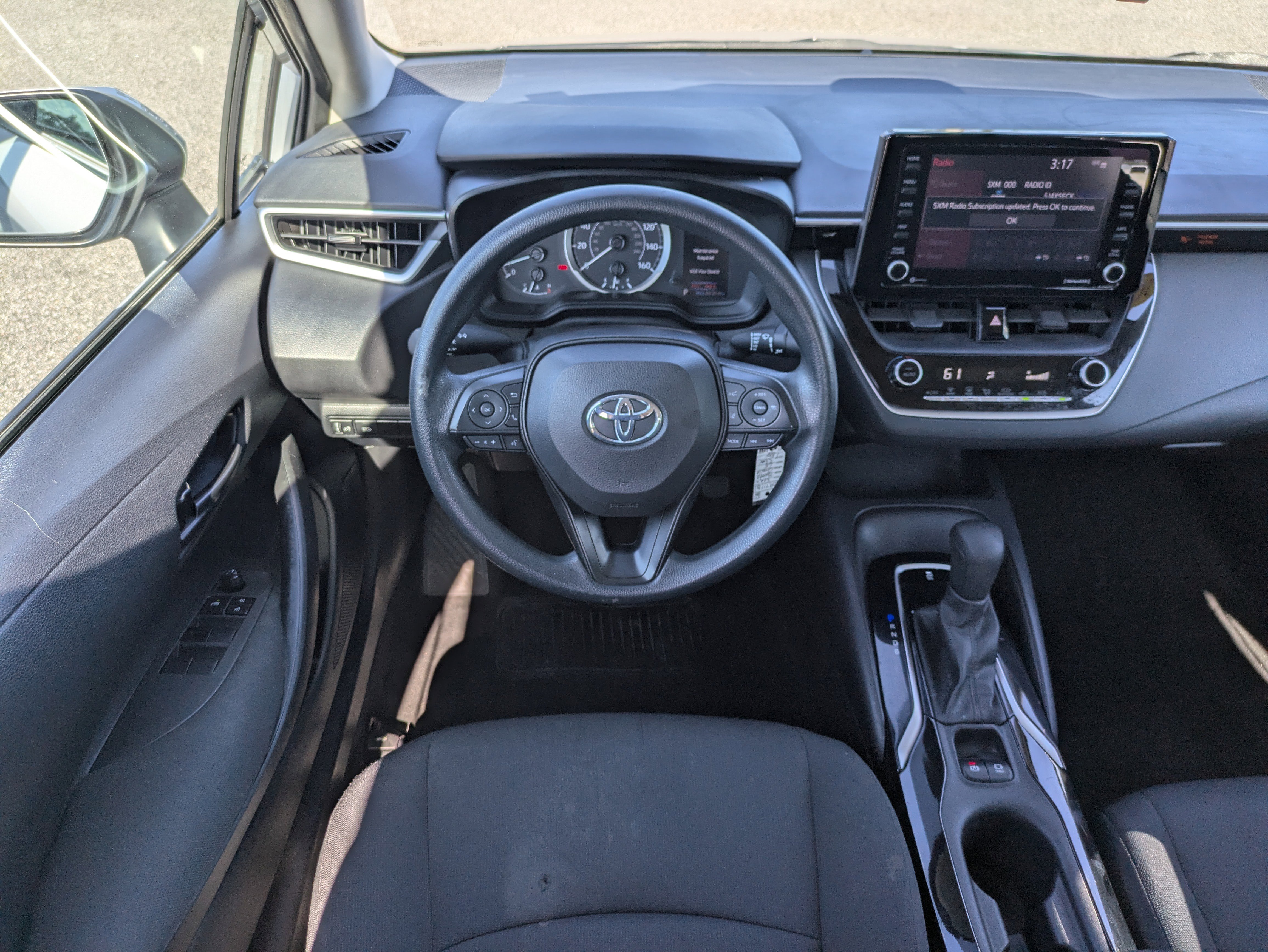 Used 2022 Toyota Corolla LE image 15