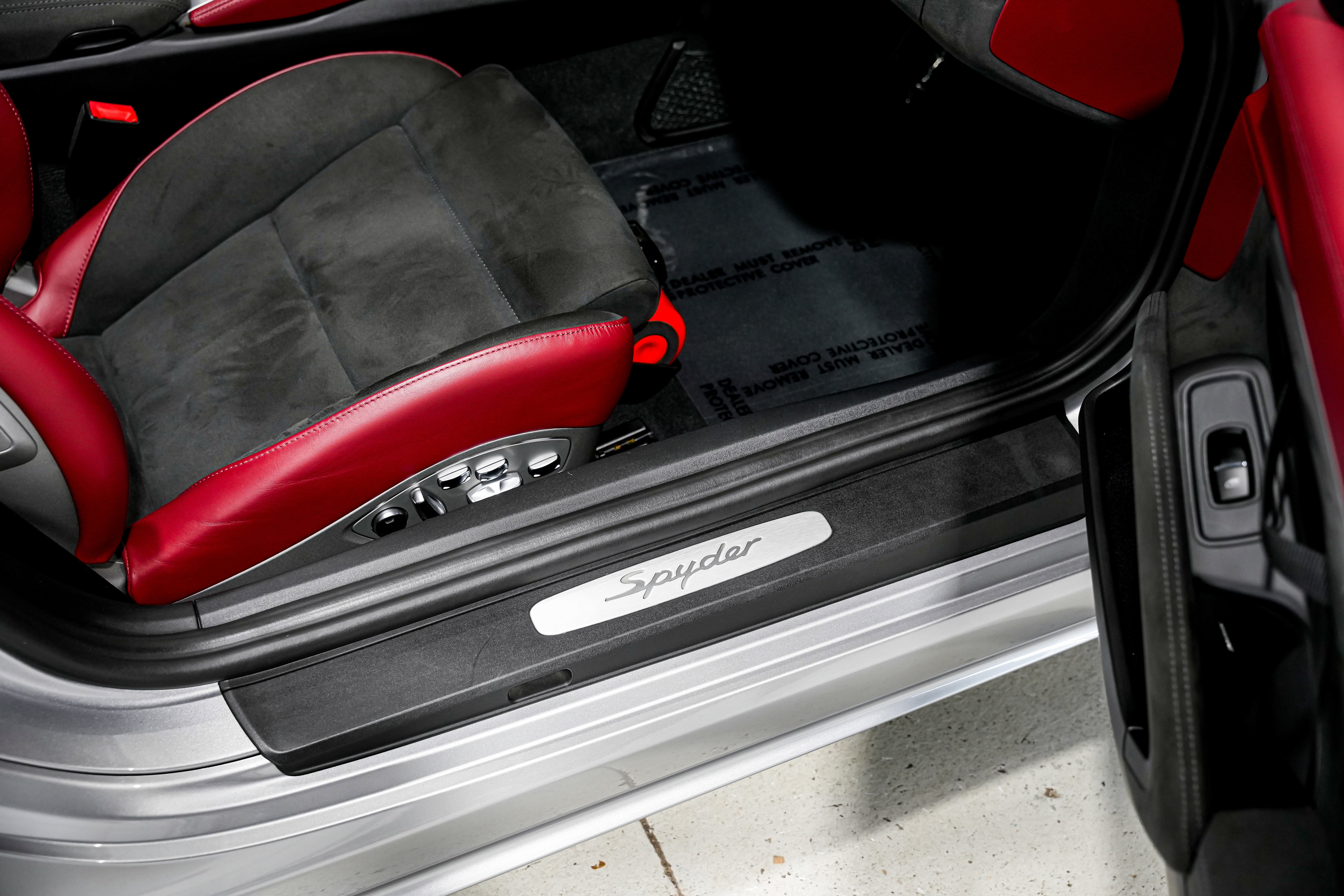 Used 2022 Porsche 718 Boxster Spyder image 24