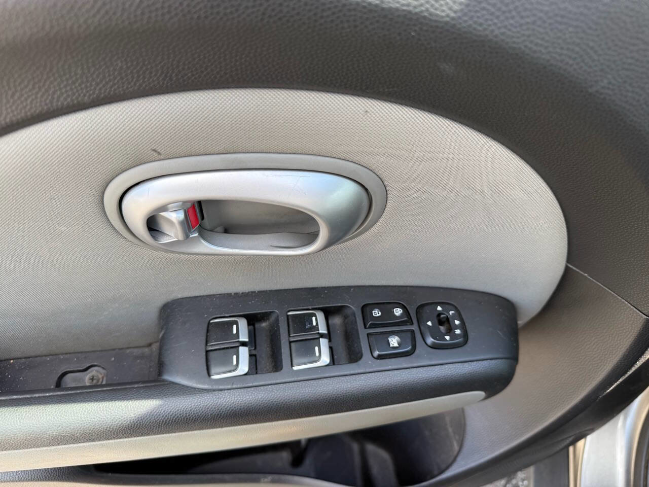 Used 2019 Kia Soul image 13