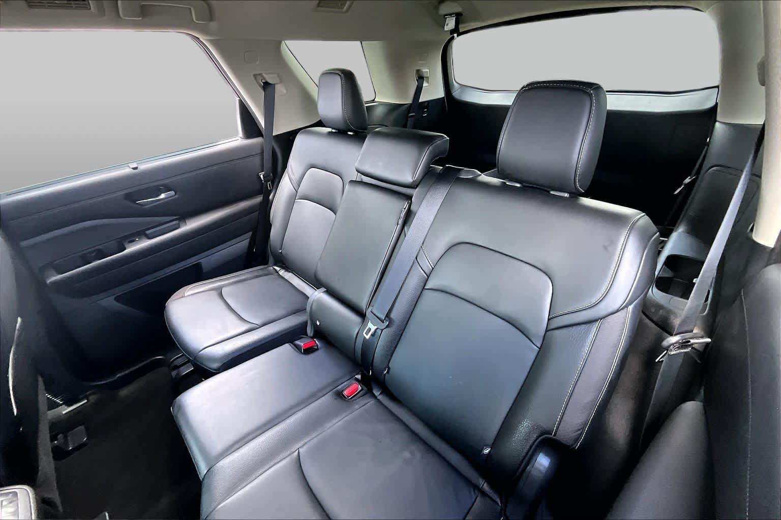 Certified 2024 Nissan Pathfinder SL FWD image 18