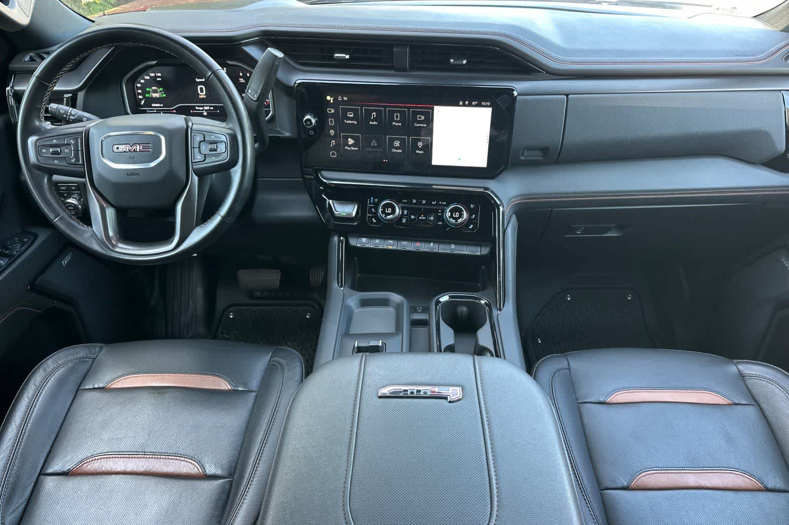 Used 2024 GMC Sierra 2500 AT4 w/ AT4 Premium Plus Package AWD/4WD image 4
