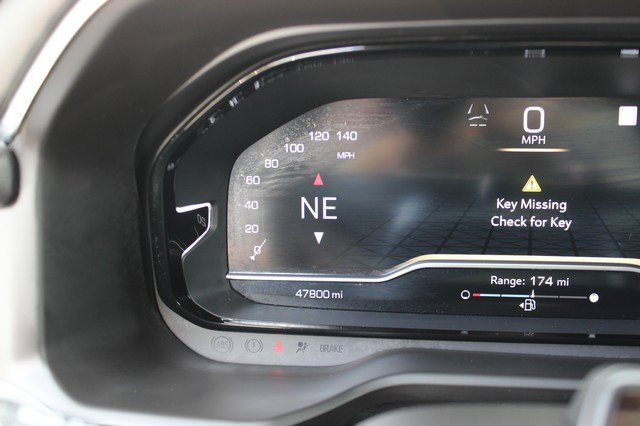 Used 2023 GMC Yukon Denali w/ Advanced Technology Package AWD/4WD image 13