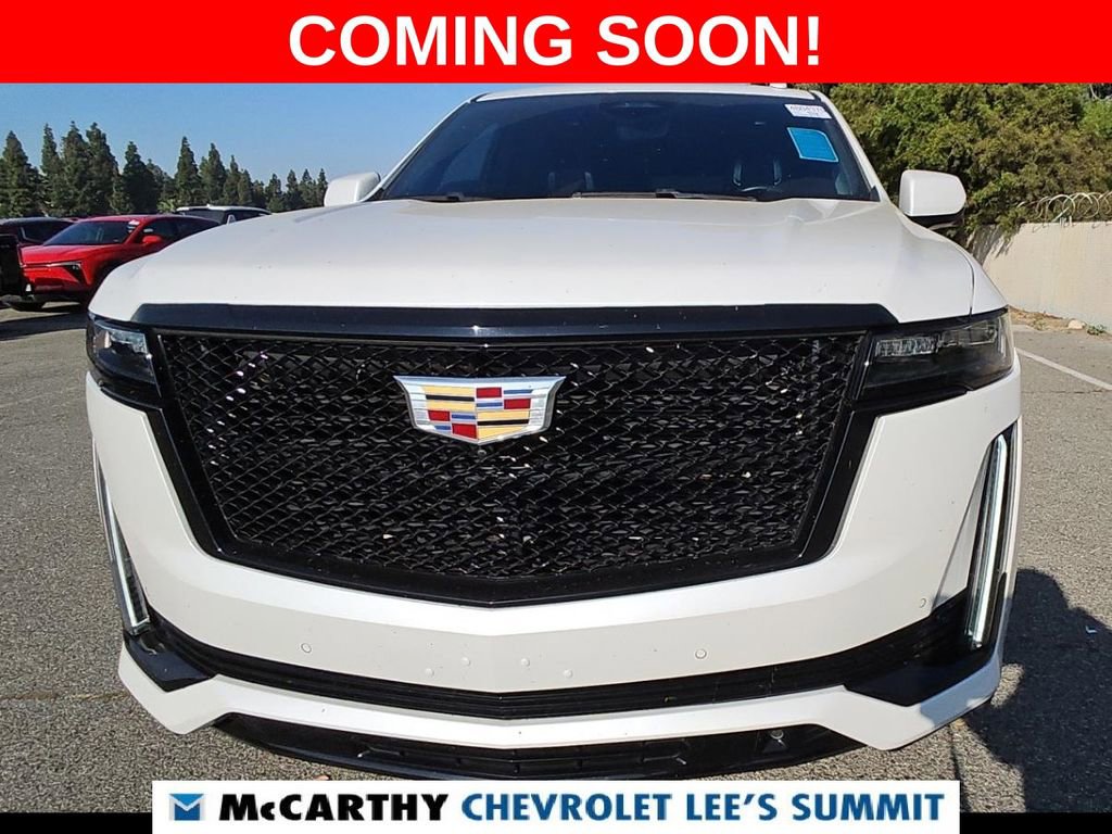 Used 2023 Cadillac Escalade Sport Platinum w/ Heavy-Duty Trailer Package AWD/4WD image 2