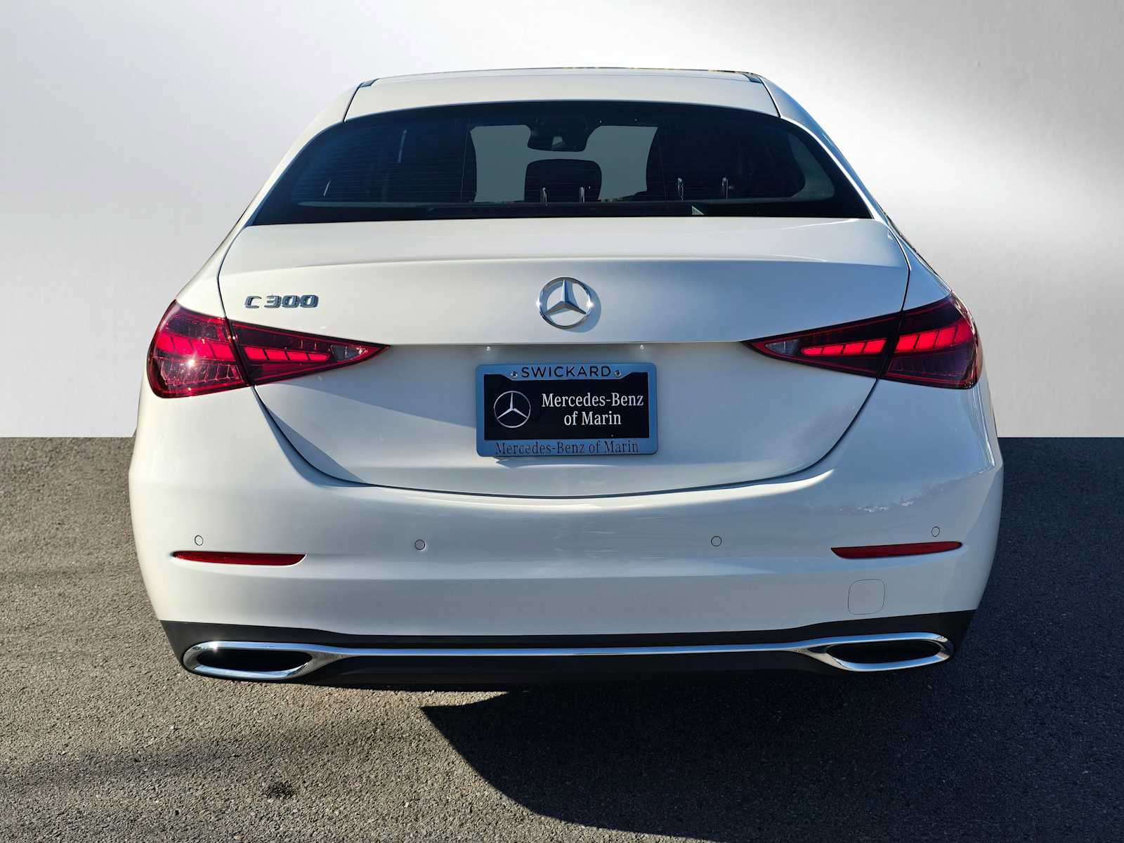 Used 2025 Mercedes-Benz C 300 Sedan image 5