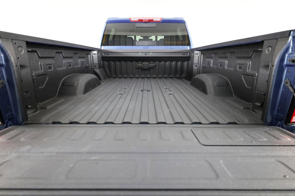 Used 2025 Chevrolet Silverado 2500 High Country w/ High Country Premium Package AWD/4WD image 7