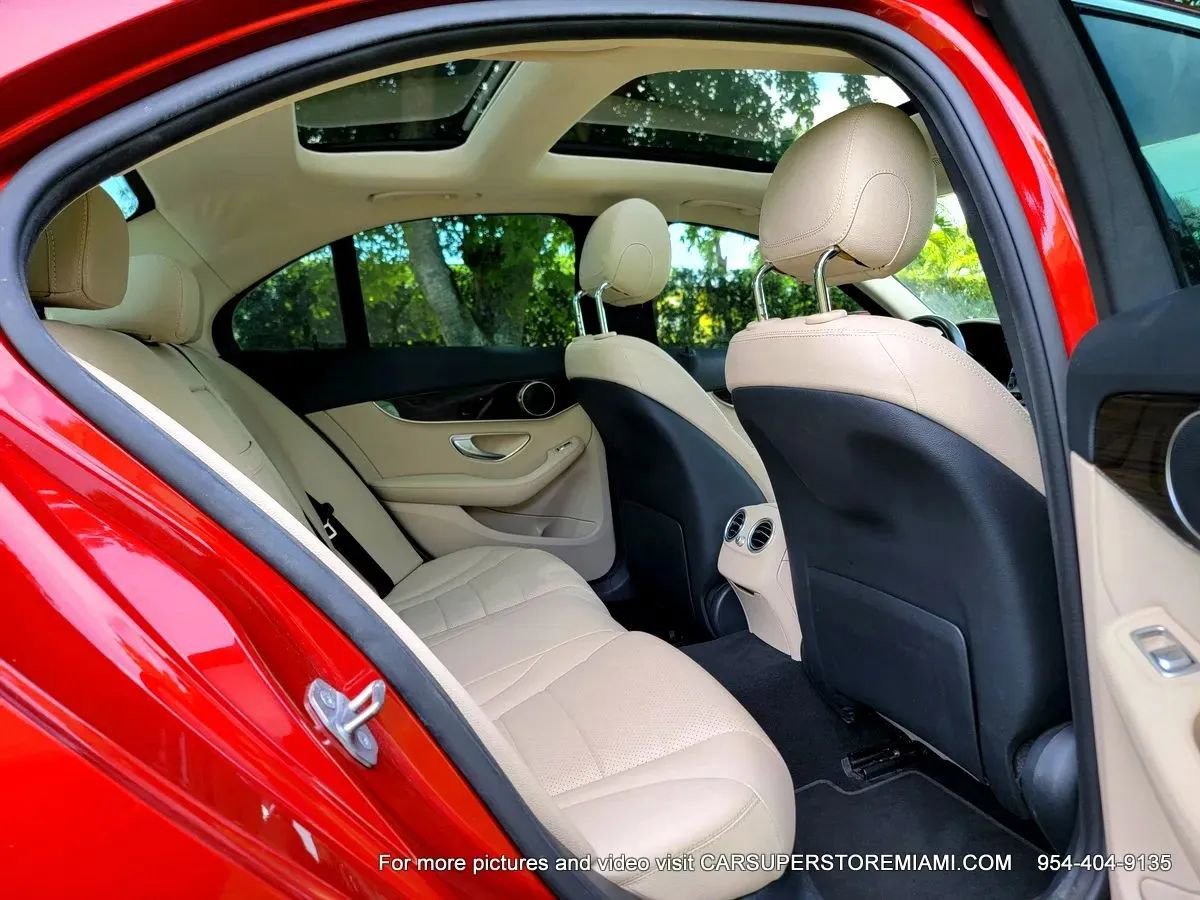 Used 2018 Mercedes-Benz C 300 Sedan image 39