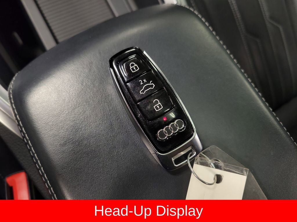 Used 2019 Audi e-tron Prestige w/ Prestige Package AWD/4WD image 15