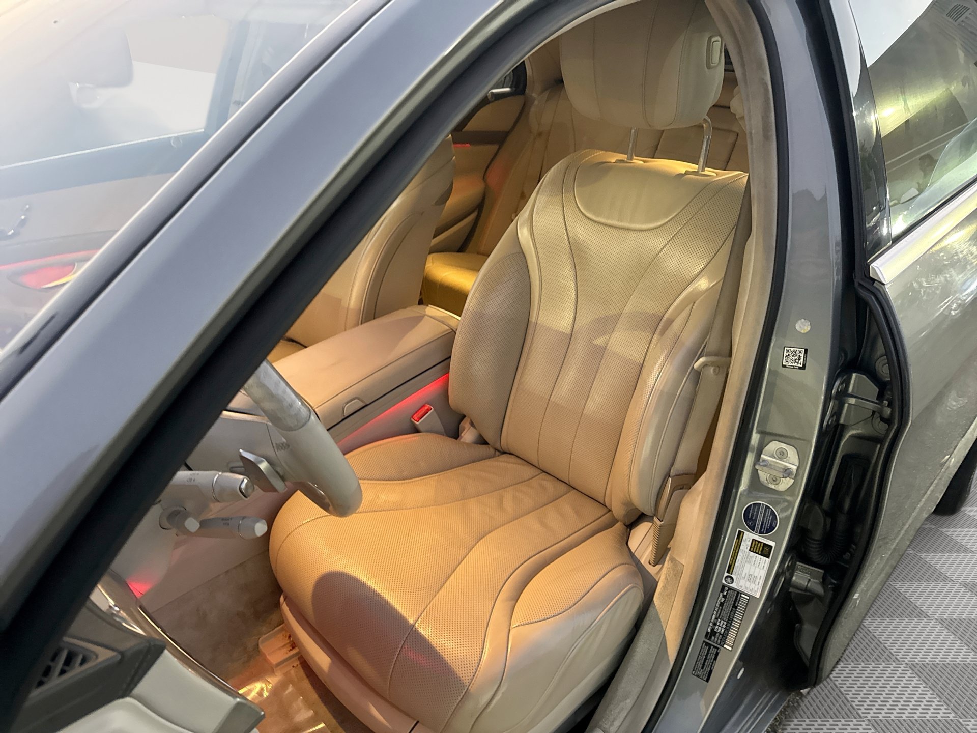 Used 2015 Mercedes-Benz S 550 Sedan w/ Premium 1 Package image 13