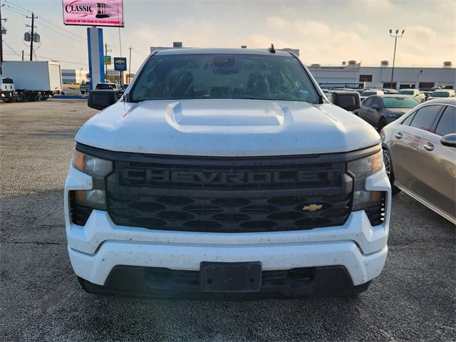 Used 2025 Chevrolet Silverado 1500 Custom image 2