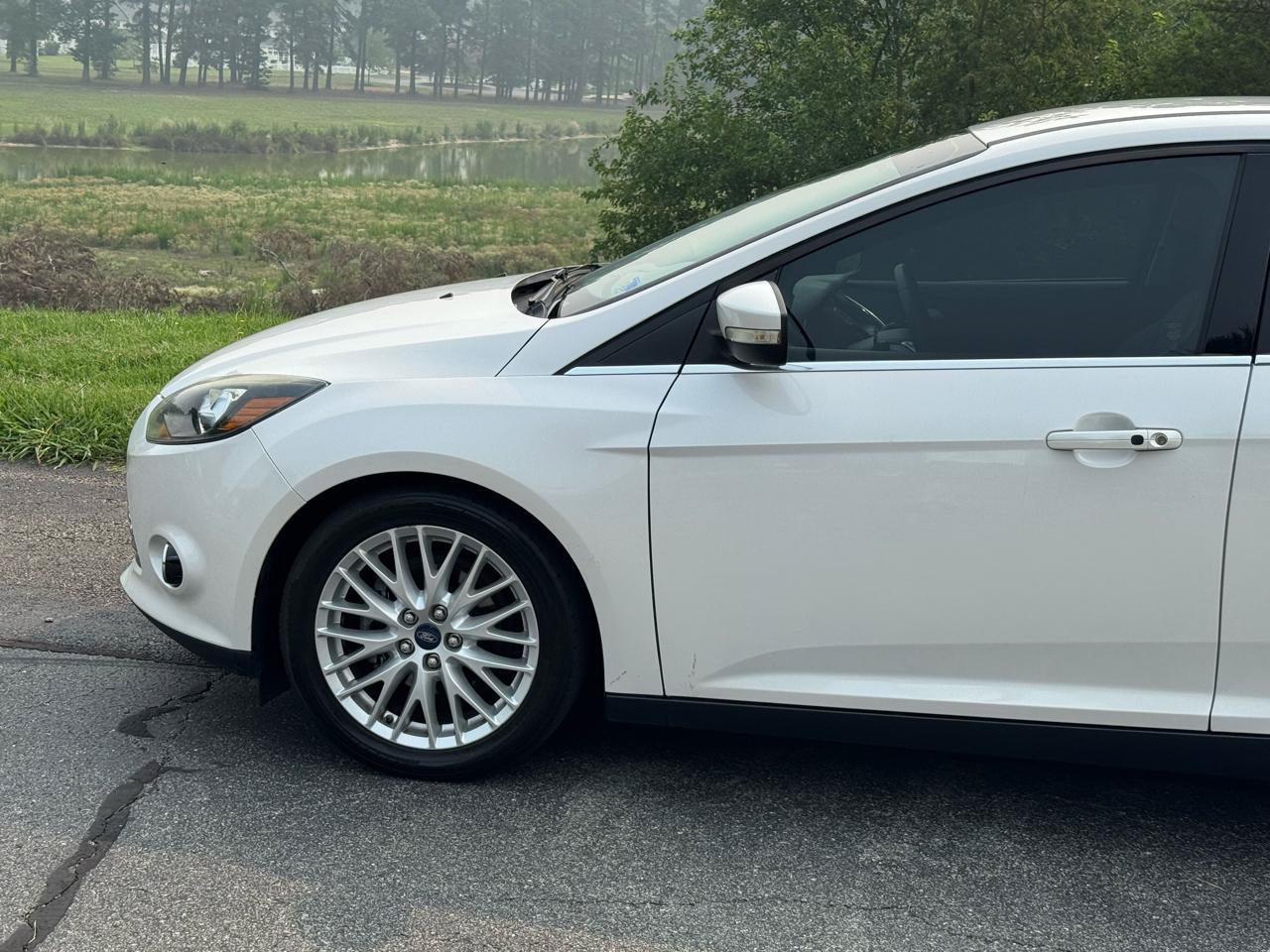 Used 2014 Ford Focus Titanium FWD image 7