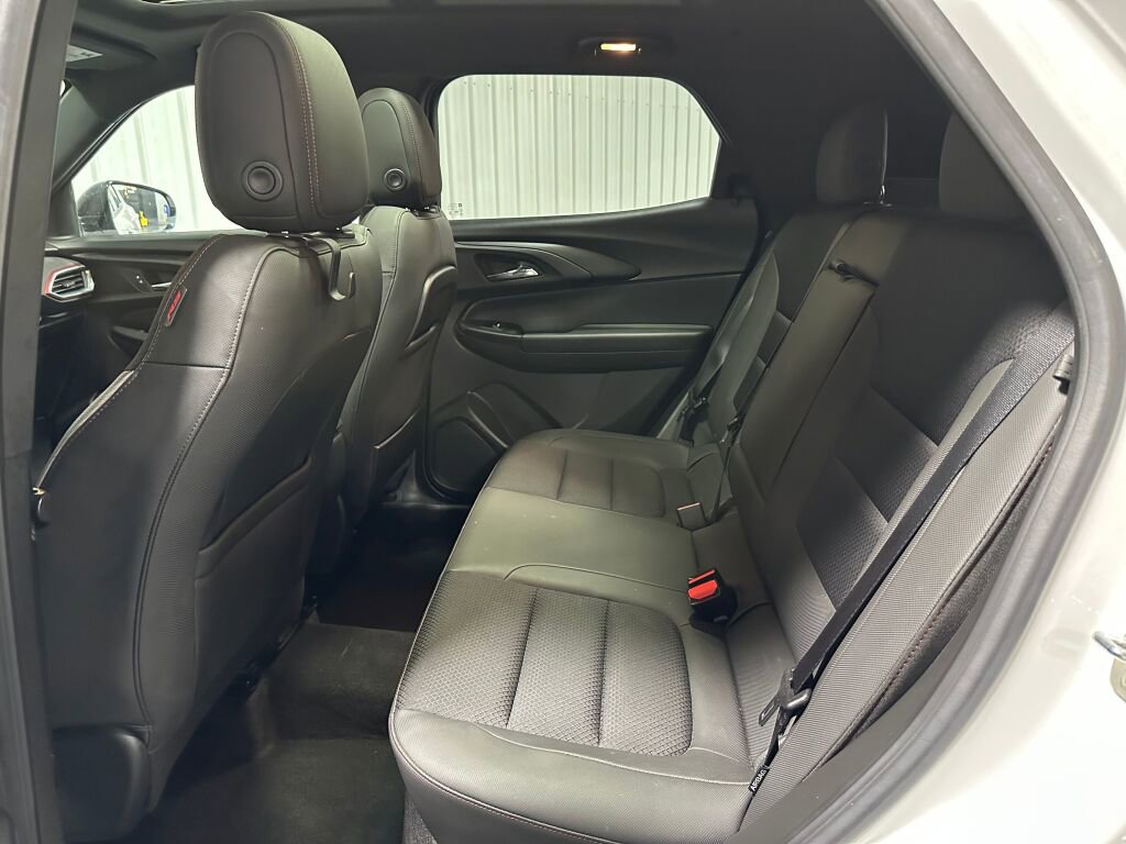 Used 2023 Chevrolet TrailBlazer RS w/ Sun and Liftgate Package image 10