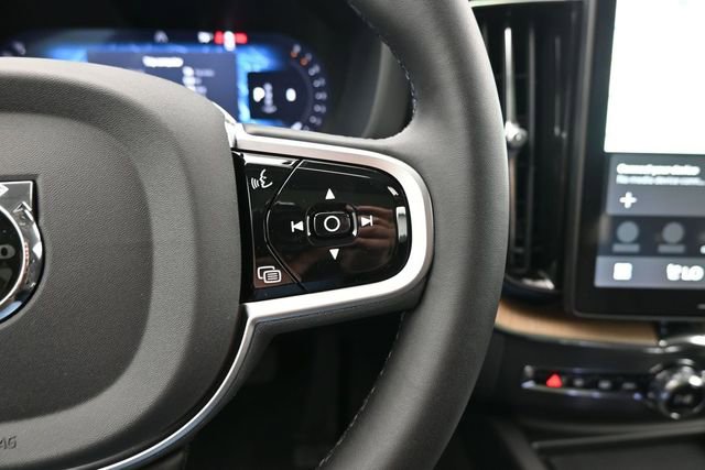 New 2026 Volvo XC60 B5 Core w/ Climate Package AWD/4WD image 24