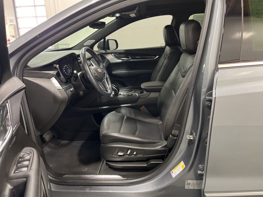 Used 2022 Cadillac XT5 Premium Luxury w/ Technology Package image 27