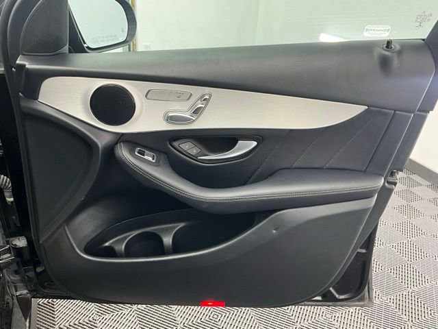 Used 2019 Mercedes-Benz GLC 300 w/ AMG Line image 11