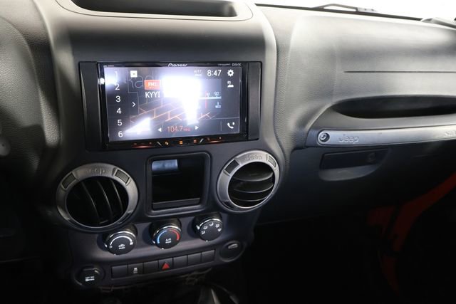 Used 2015 Jeep Wrangler Sport image 20