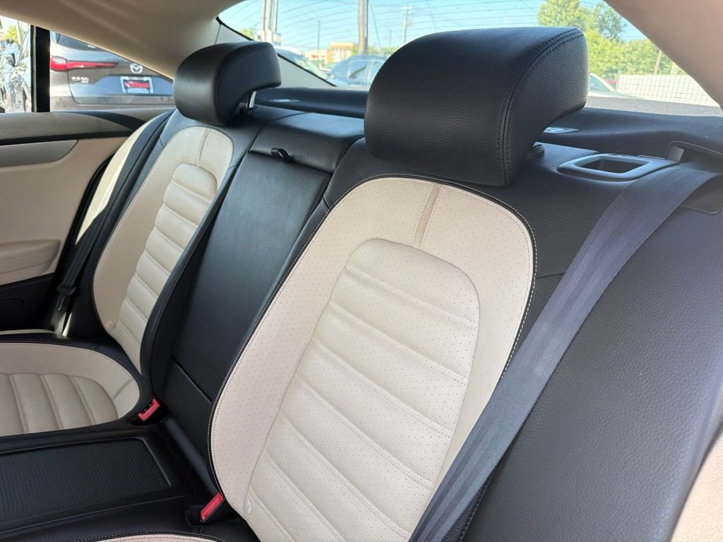 Used 2012 Volkswagen CC Sport FWD image 23