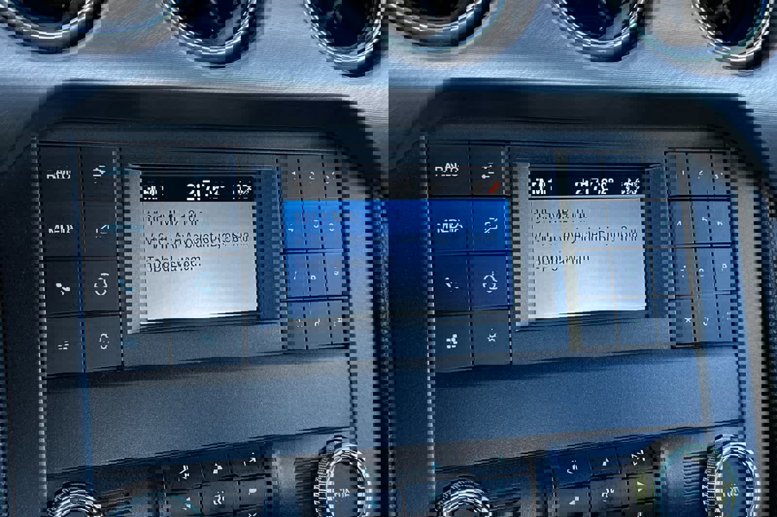 Used 2022 Ford Mustang GT w/ Black Accent Package RWD image 16