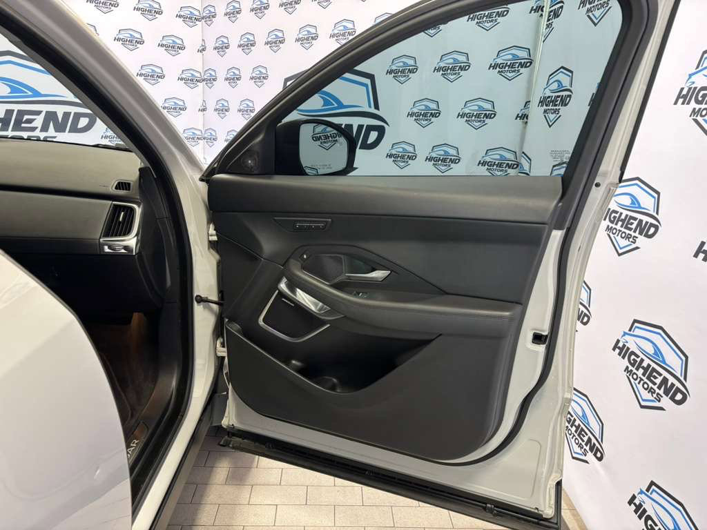 Used 2019 Jaguar E-PACE S image 22