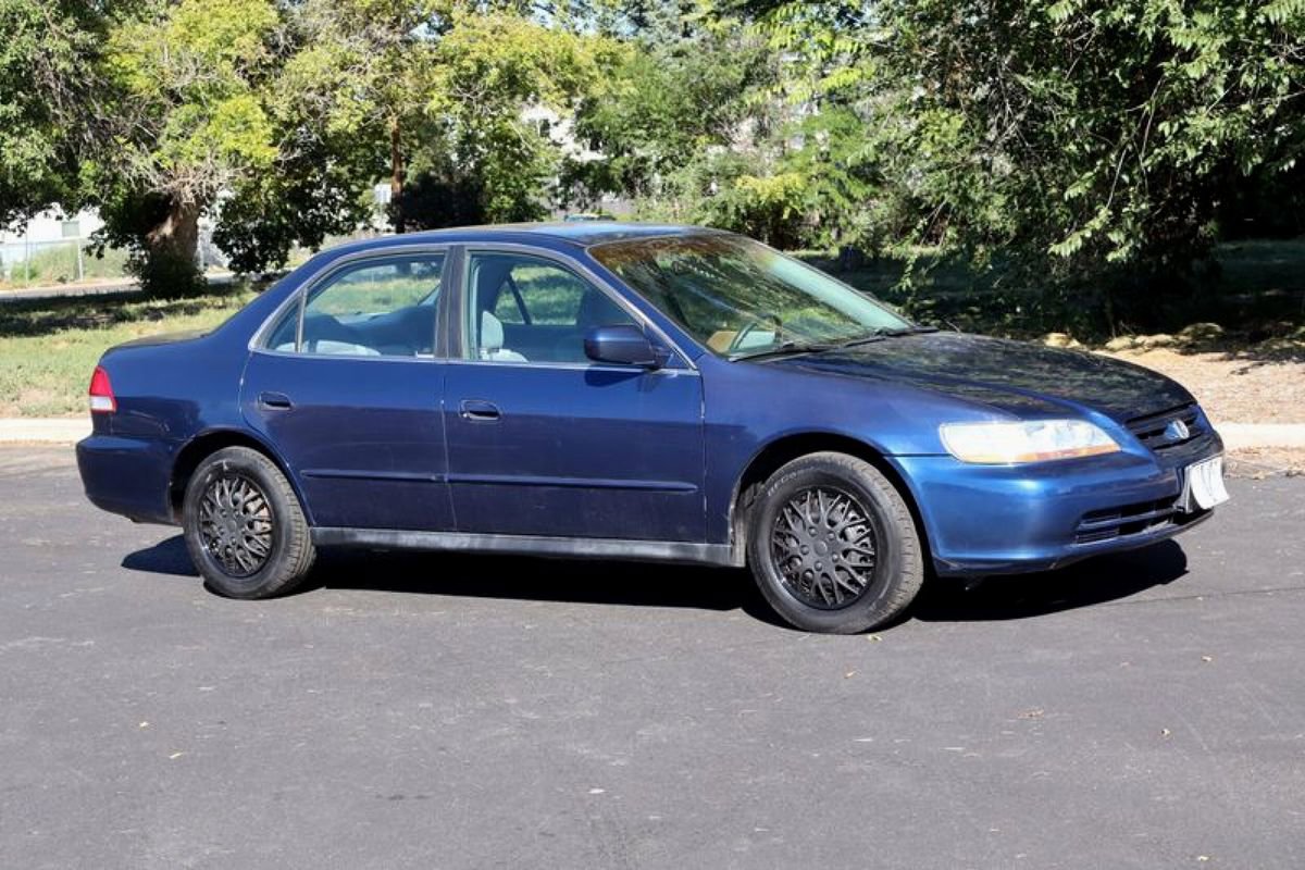 Used 2001 Honda Accord LX image 2