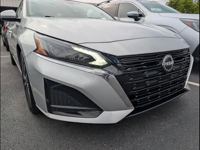 Used 2023 Nissan Altima 2.5 SV image 21
