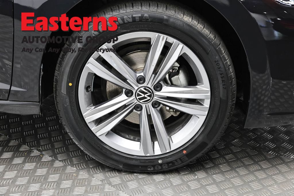 Used 2024 Volkswagen Jetta SE image 29