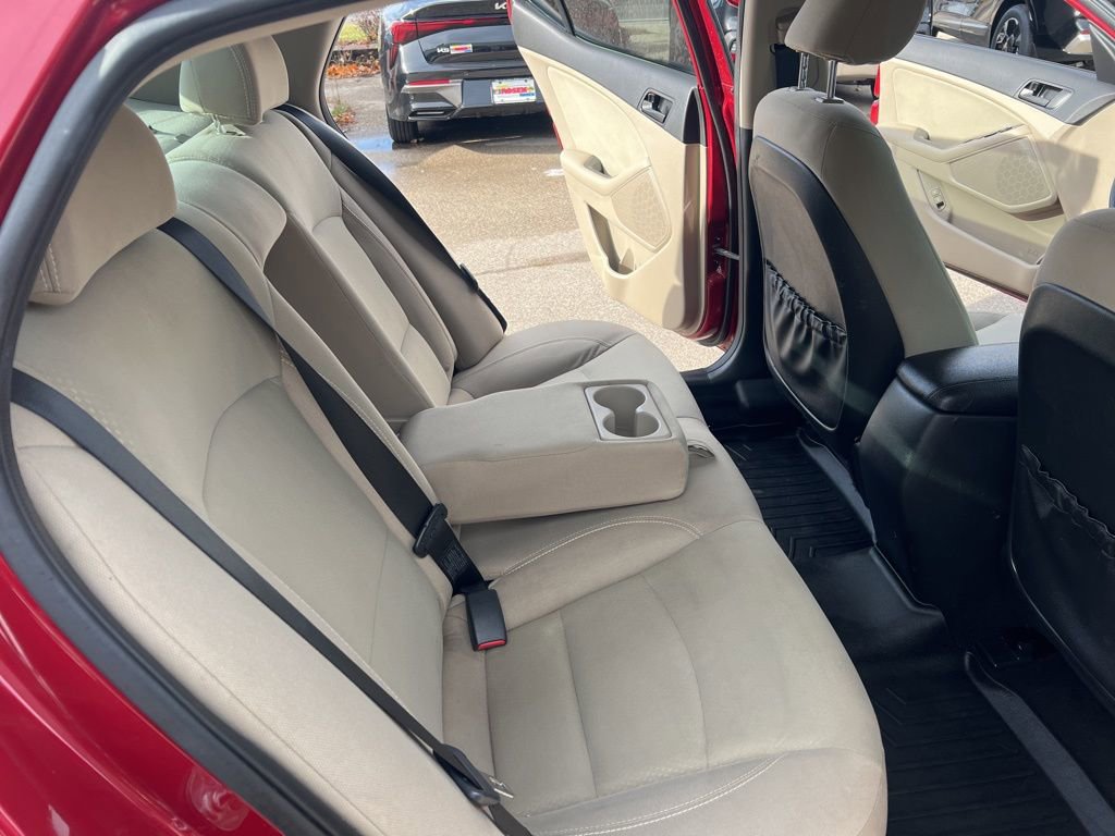 Used 2015 Kia Optima LX image 12