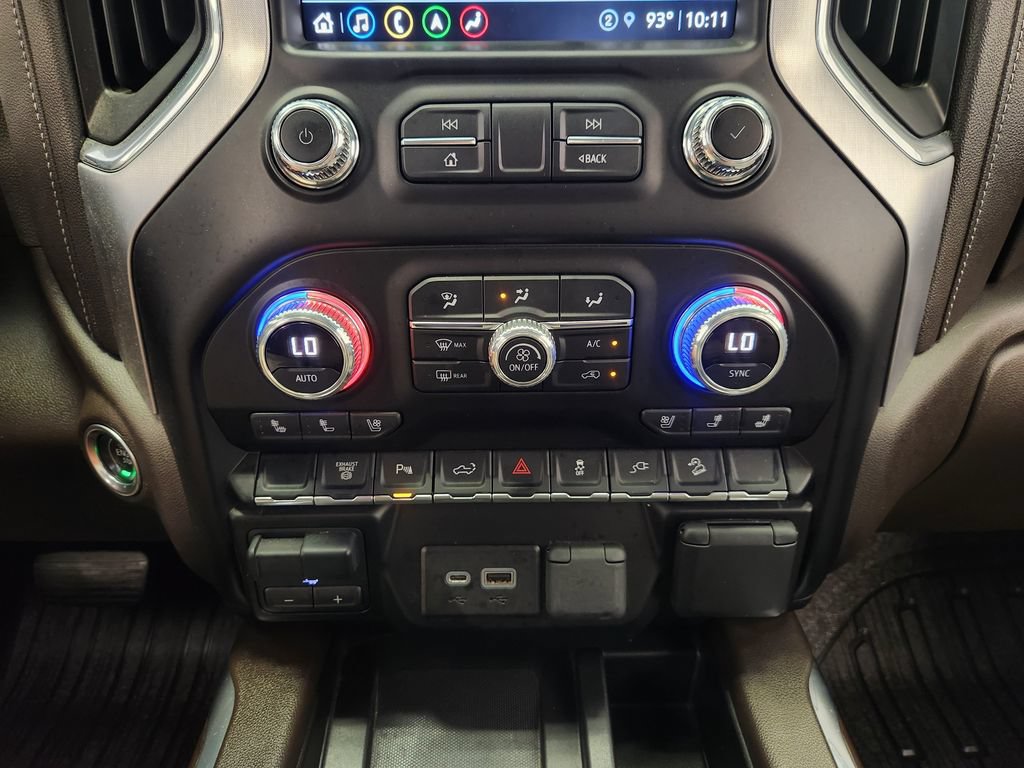 Used 2022 GMC Sierra 2500 SLT w/ SLT Preferred Package AWD/4WD image 18