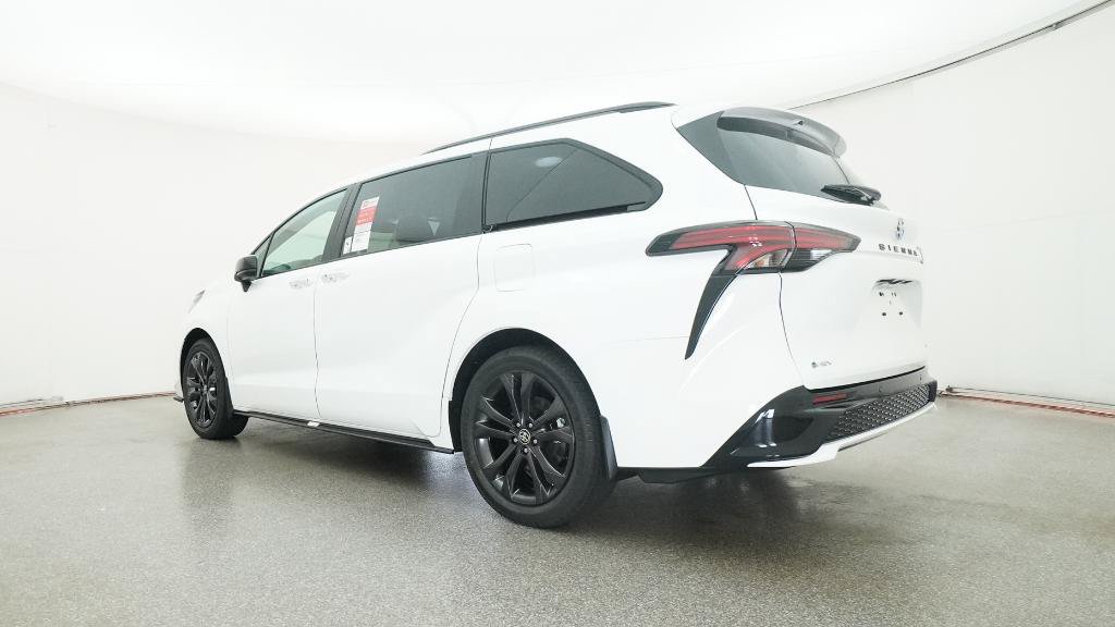 New 2025 Toyota Sienna XSE FWD image 24