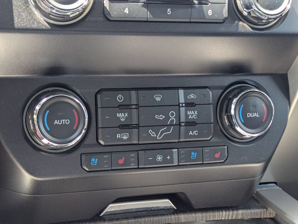 Used 2021 Ford F450 Lariat w/ Lariat Value Package AWD/4WD image 20