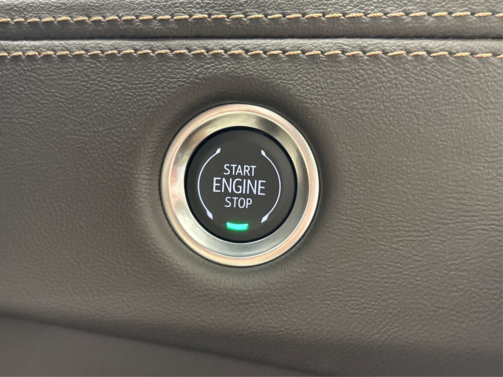 New 2025 Cadillac Escalade ESV Premium Luxury image 28