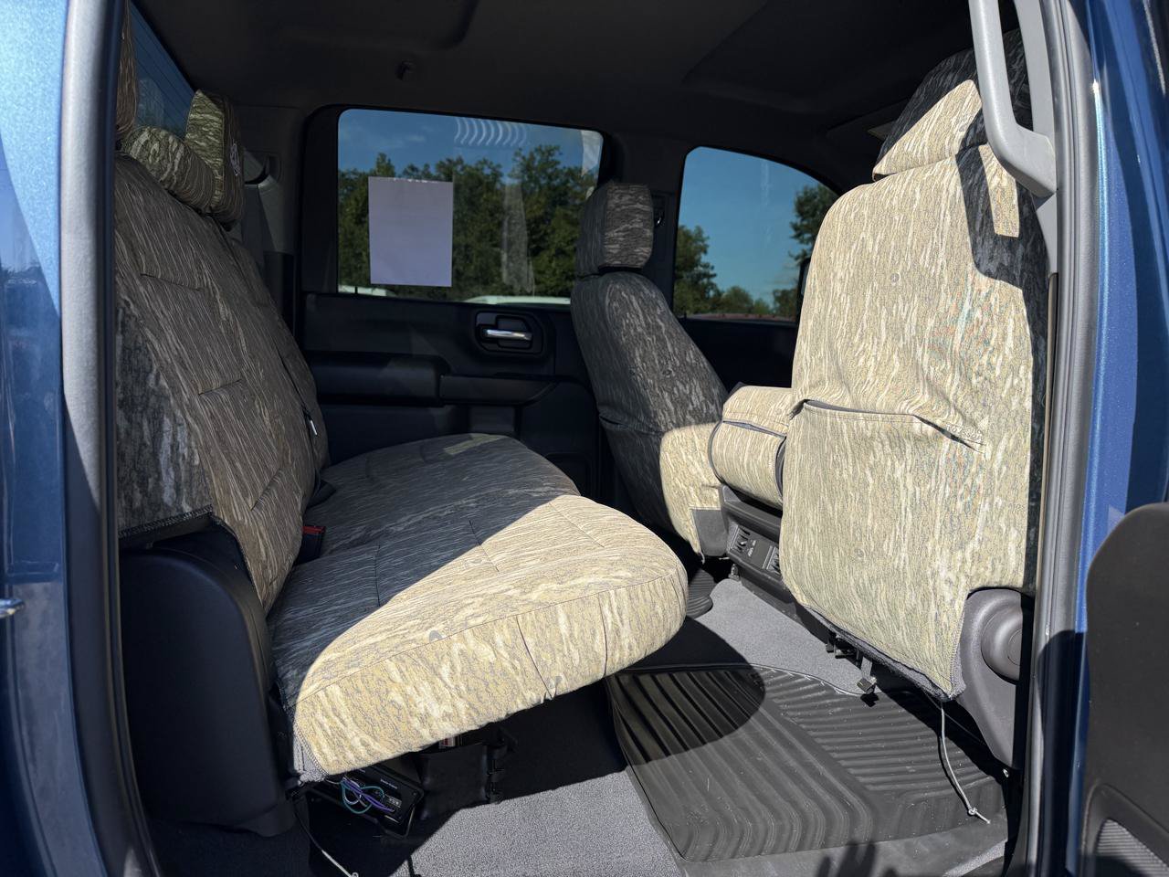 Used 2024 Chevrolet Silverado 2500 Custom w/ Custom Value Package AWD/4WD image 11