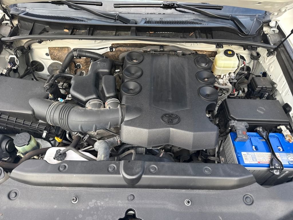 Used 2020 Toyota 4Runner Nightshade w/ Four Season Floor Mat Package image 28