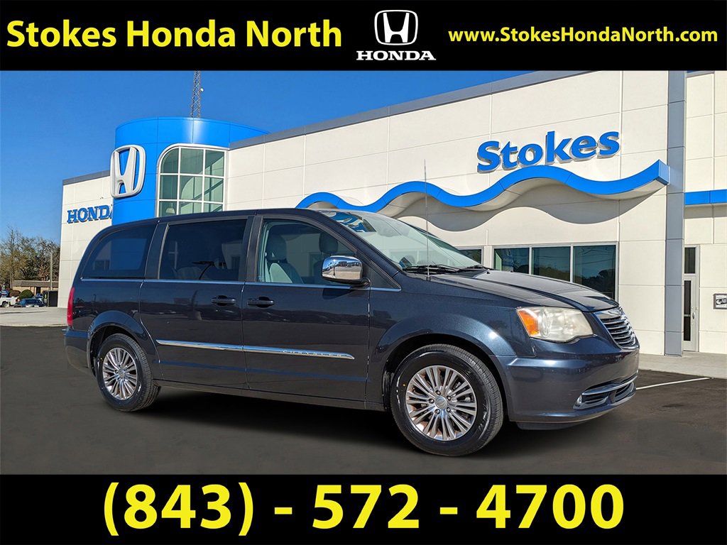 Used 2014 Chrysler Town & Country Touring-L
