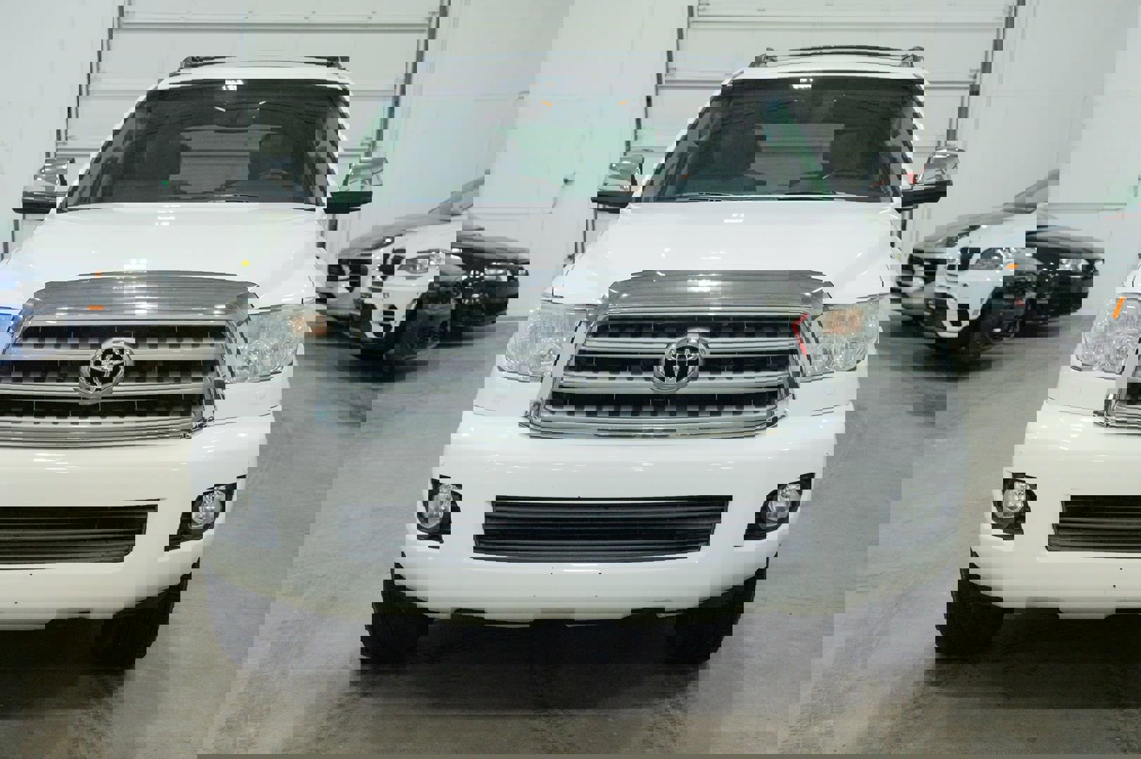 Used 2010 Toyota Sequoia Limited image 2