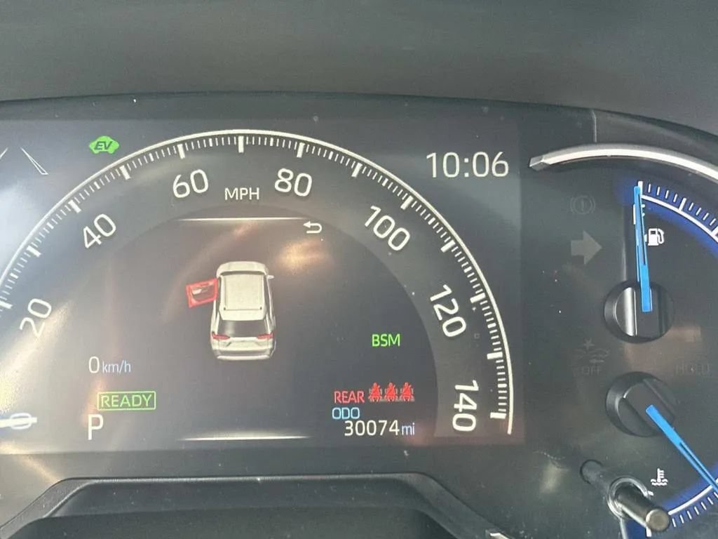 Used 2024 Toyota RAV4 XLE w/ Convenience Package AWD/4WD image 30