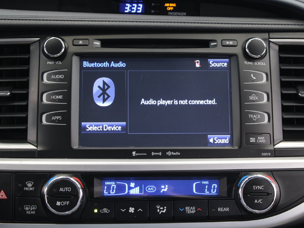 Used 2017 Toyota Highlander XLE FWD image 24