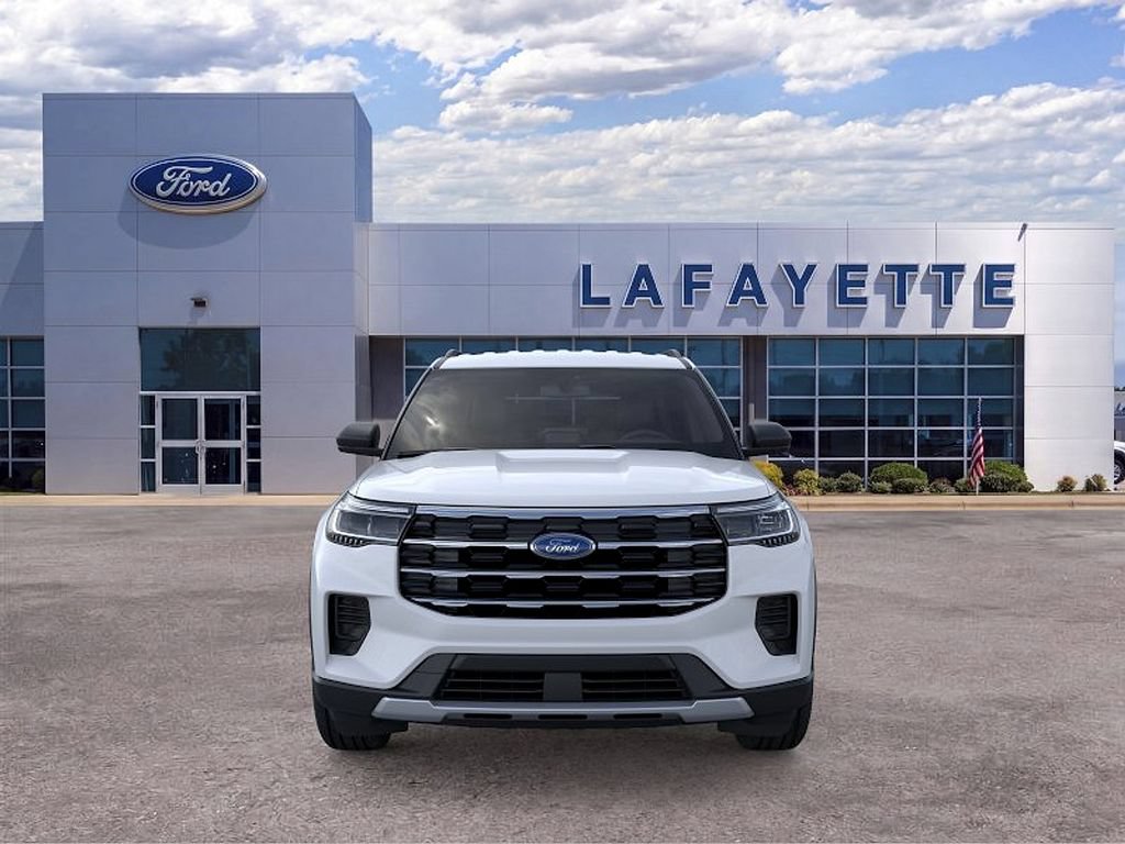 New 2026 Ford Explorer Active RWD image 6