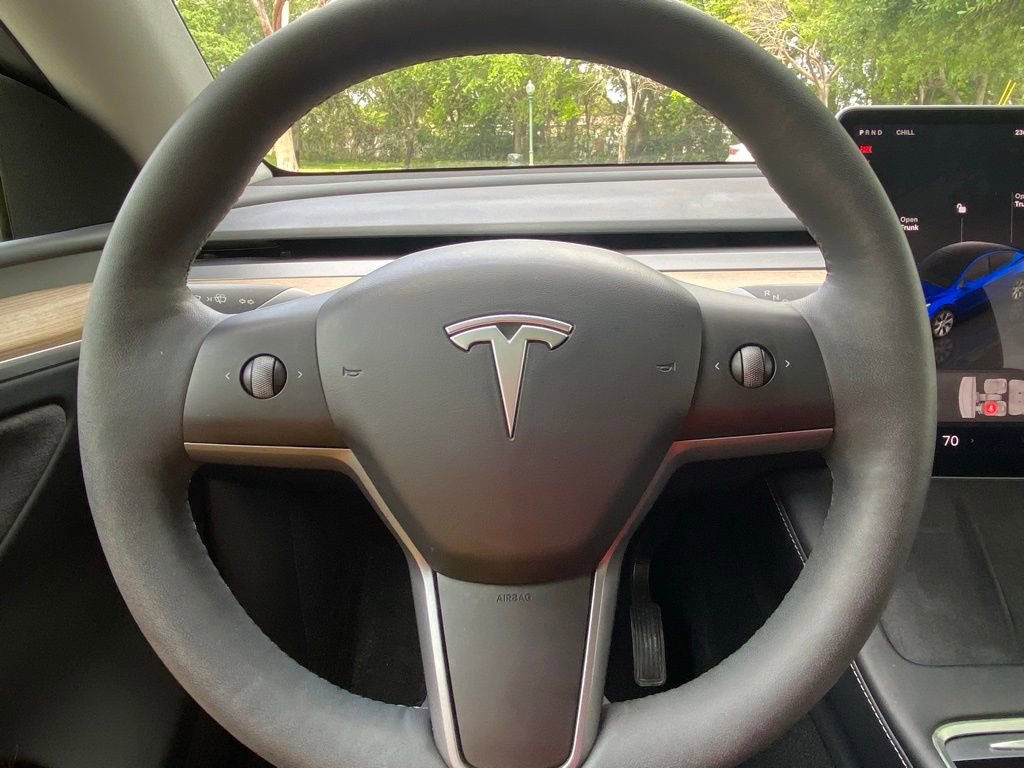 Used 2024 Tesla Model Y Long Range image 29