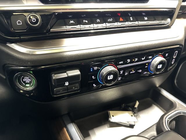 Used 2022 Chevrolet Silverado 1500 High Country w/ High Country Premium Package AWD/4WD image 21