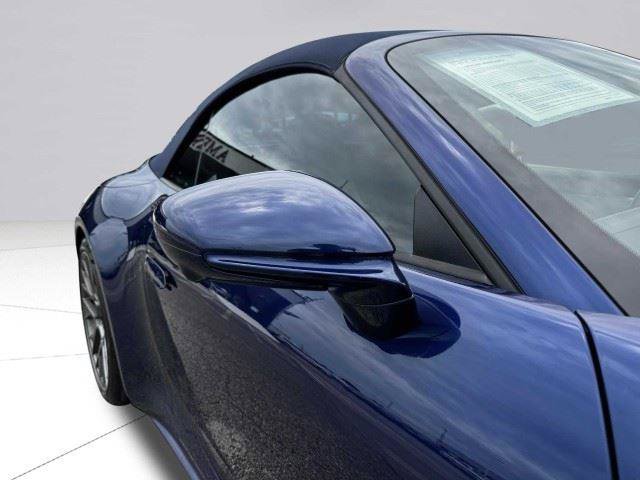 Used 2024 Porsche 911 Carrera RWD image 8