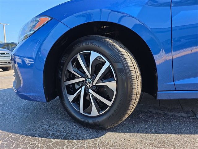 Certified 2023 Volkswagen Jetta S image 29